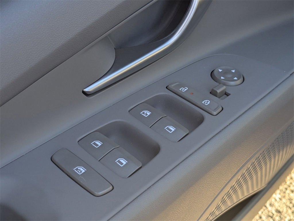 Used 2024 Hyundai Elantra SEL image 15