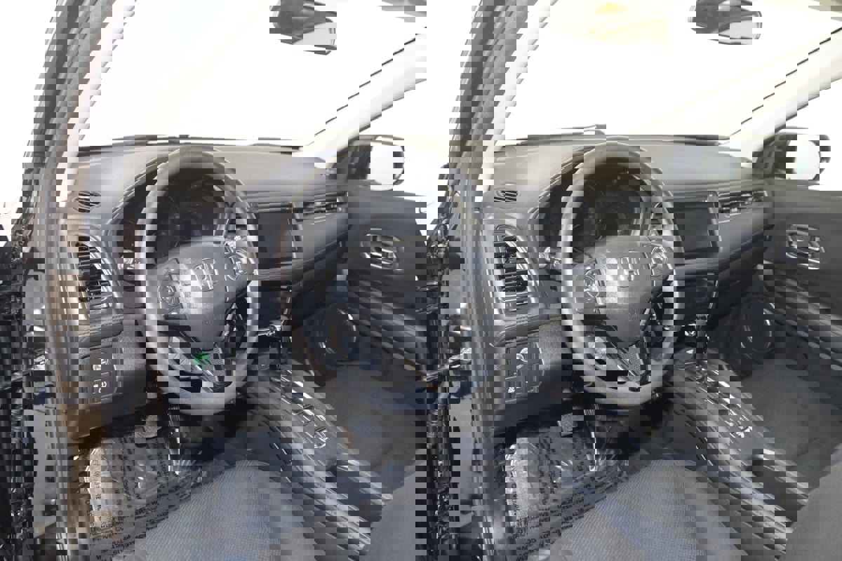 Used 2018 Honda HR-V EX image 23