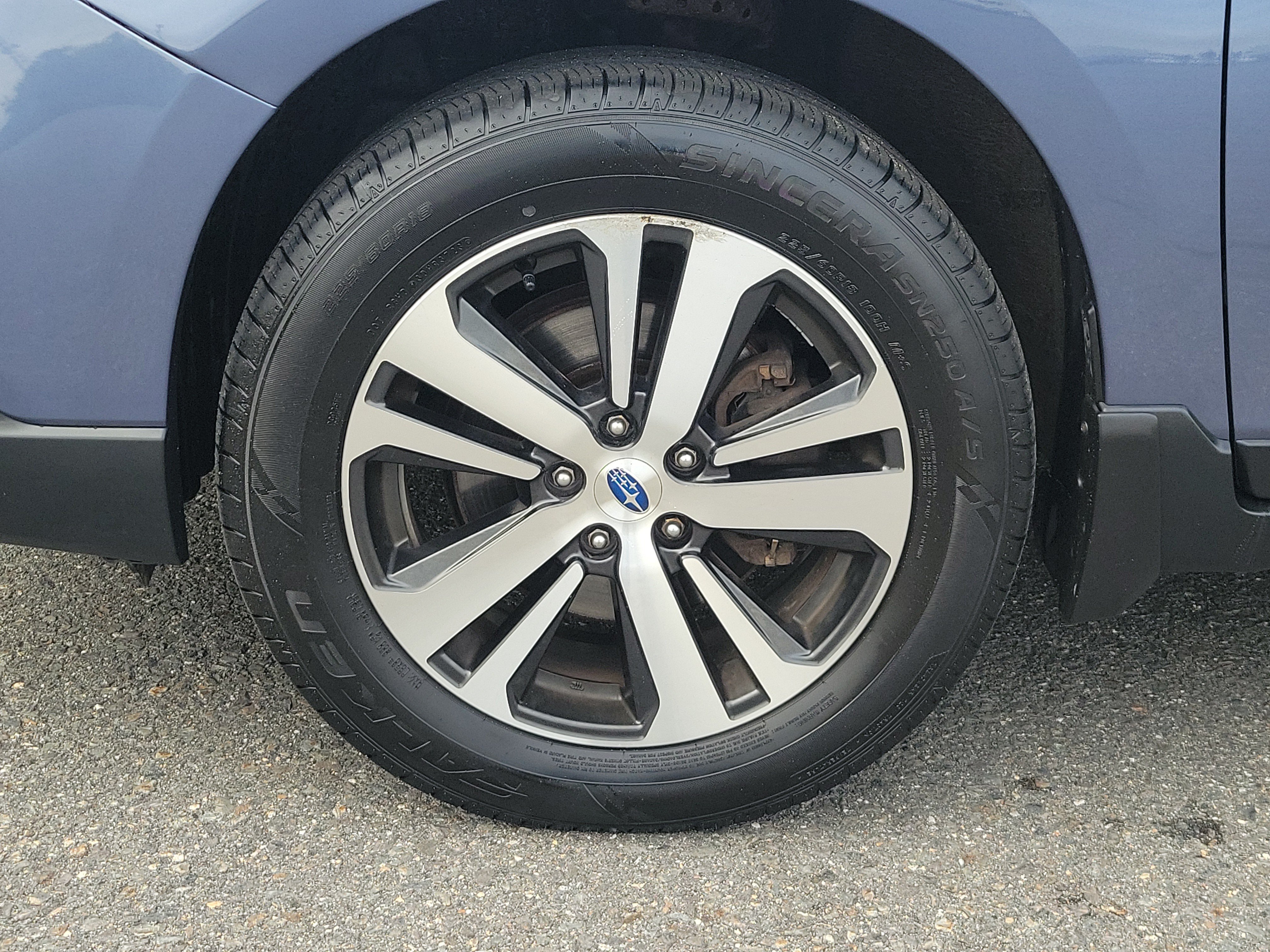 Used 2018 Subaru Outback 2.5i Limited AWD/4WD image 12