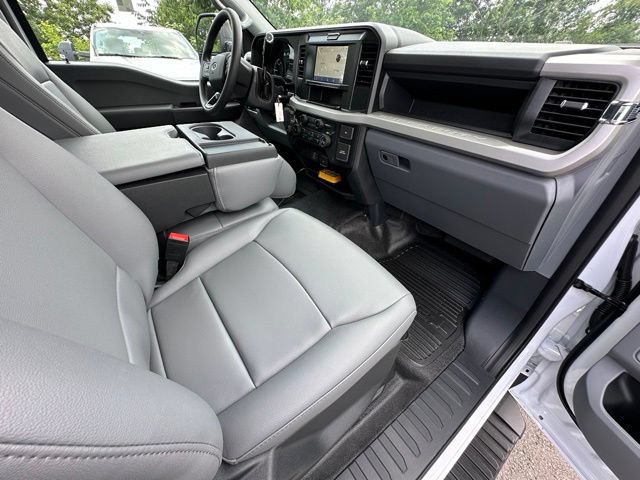 New 2026 Ford F550 4x4 Regular Cab Super Duty image 21