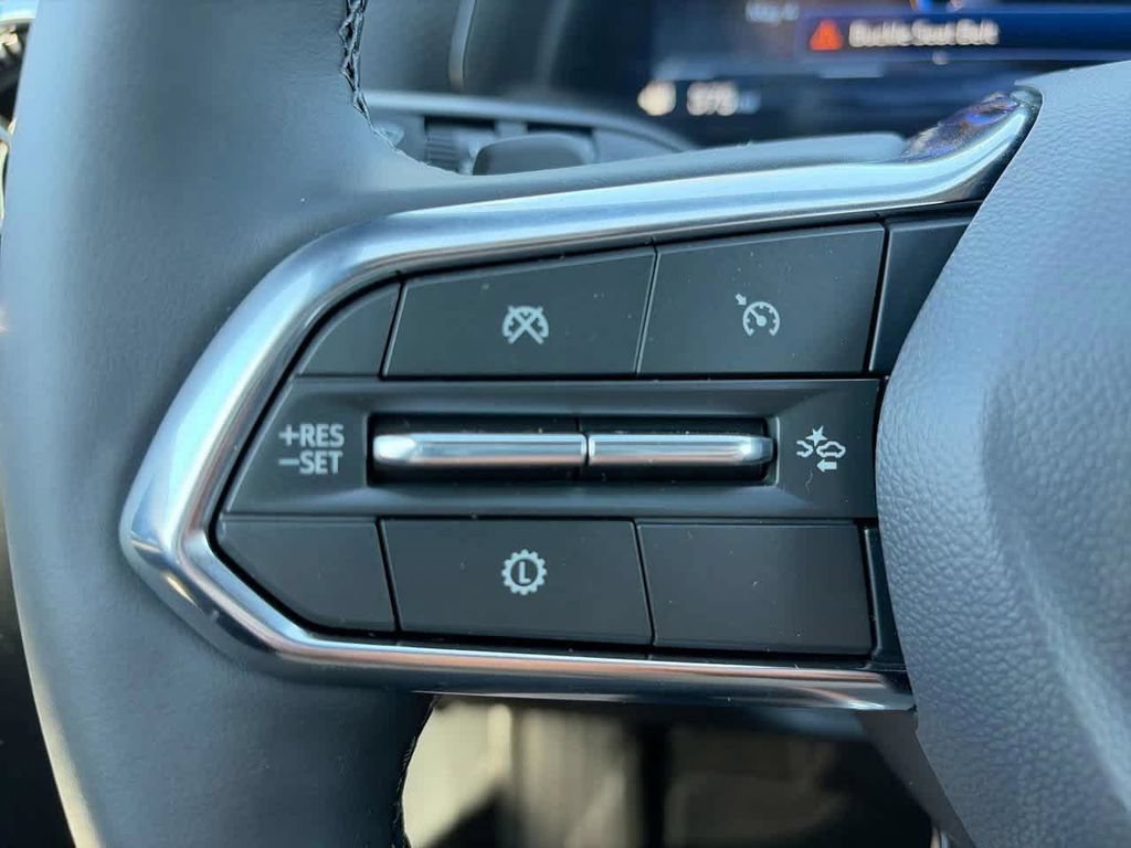 New 2026 Chevrolet Equinox LT w/ Convenience Package II FWD image 24