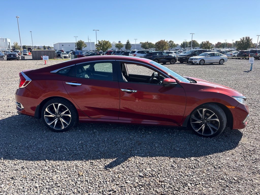 Used 2019 Honda Civic Touring image 11