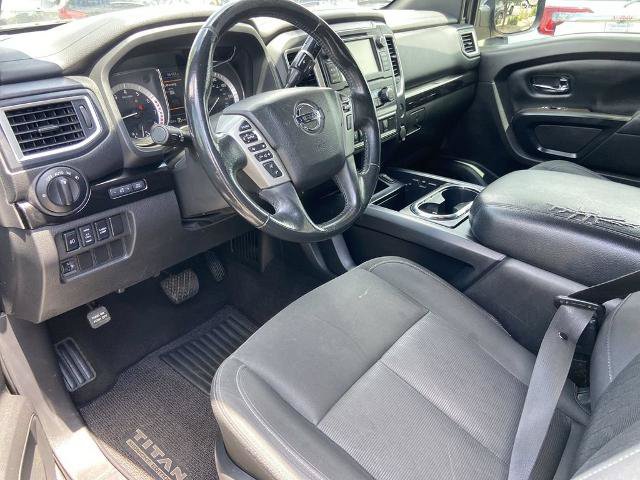 Used 2019 Nissan Titan SV w/ SV Convenience Package RWD image 6