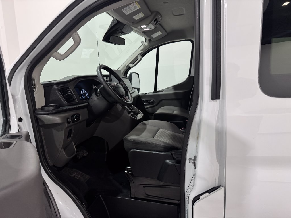 Used 2025 Ford Transit 350 XLT RWD image 12
