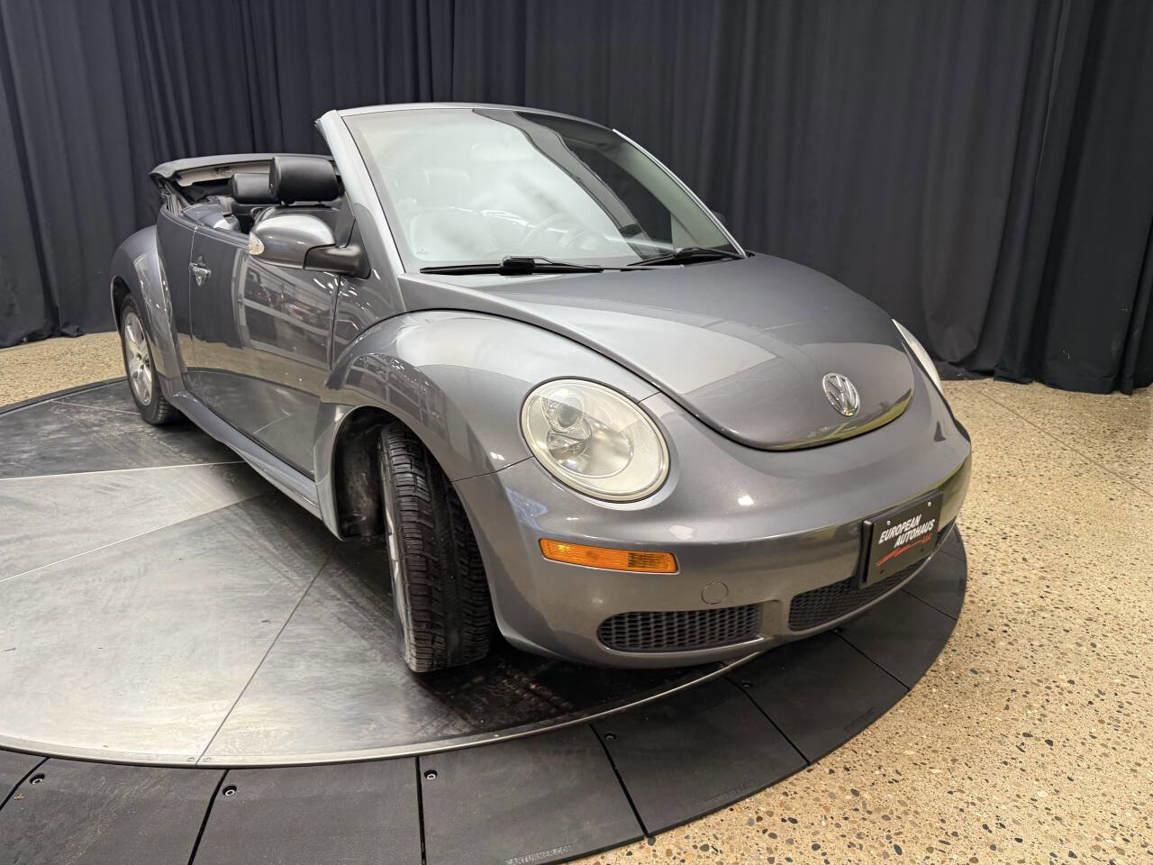 Used 2006 Volkswagen Beetle Convertible w/ Package 1 image 12
