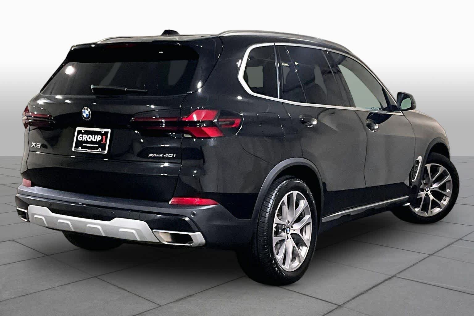 Used 2024 BMW X5 xDrive40i AWD/4WD image 12