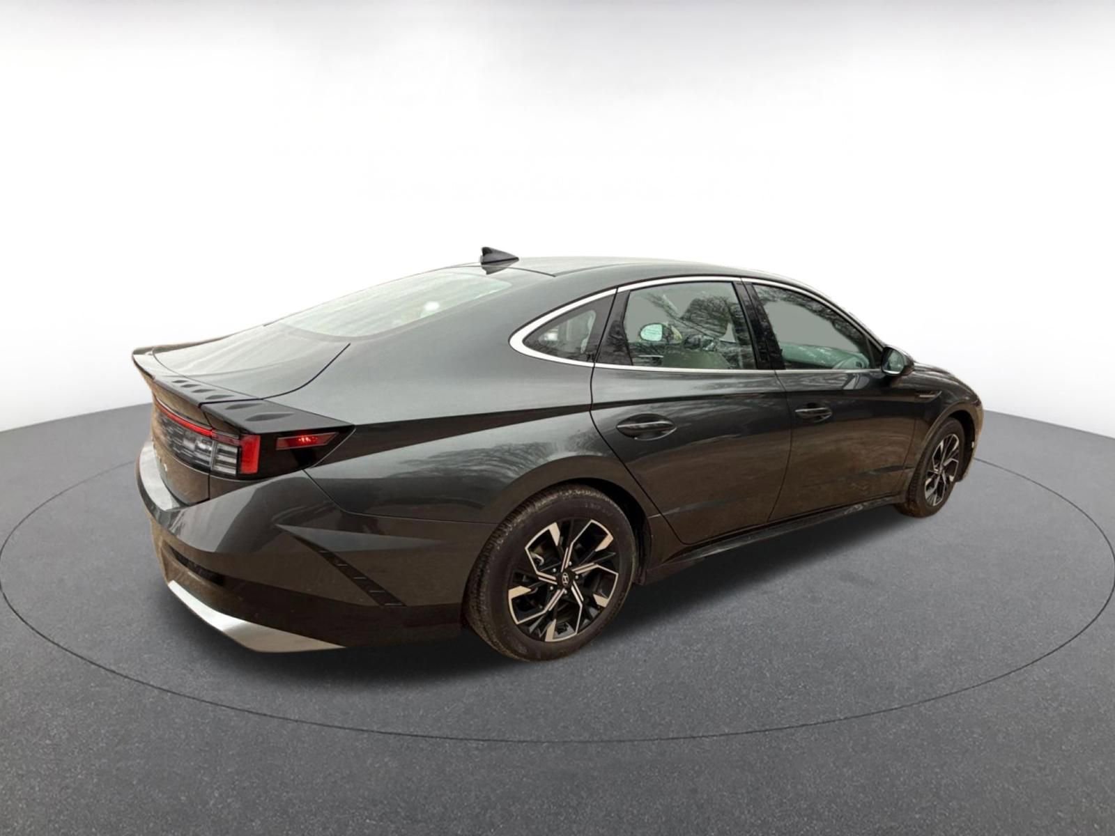 Used 2025 Hyundai Sonata SEL image 12