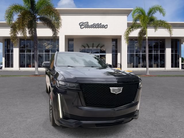 Used 2022 Cadillac Escalade Sport w/ Touring Package AWD/4WD image 3