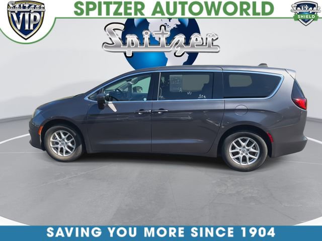 Used 2023 Chrysler Voyager LX image 6