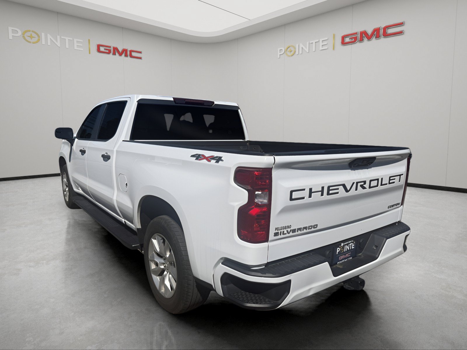 Used 2023 Chevrolet Silverado 1500 Custom AWD/4WD image 5