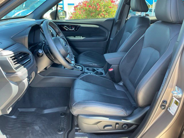 Used 2025 Subaru Forester Touring AWD/4WD image 12