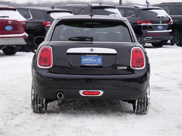 Used 2020 MINI Cooper 4-Door Hardtop w/ Premium Package image 6