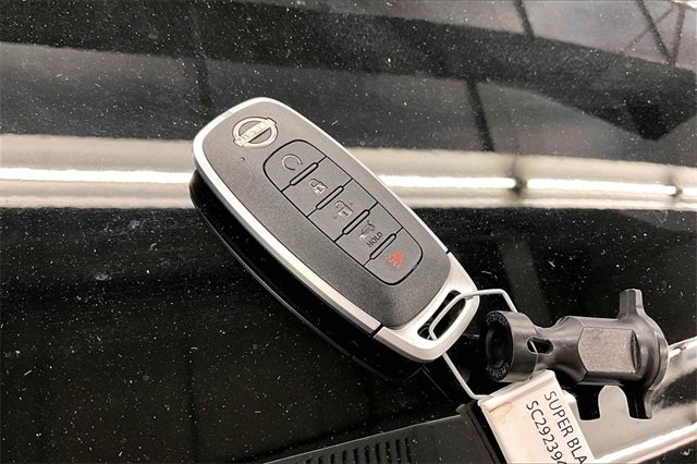 New 2025 Nissan Pathfinder Platinum image 12