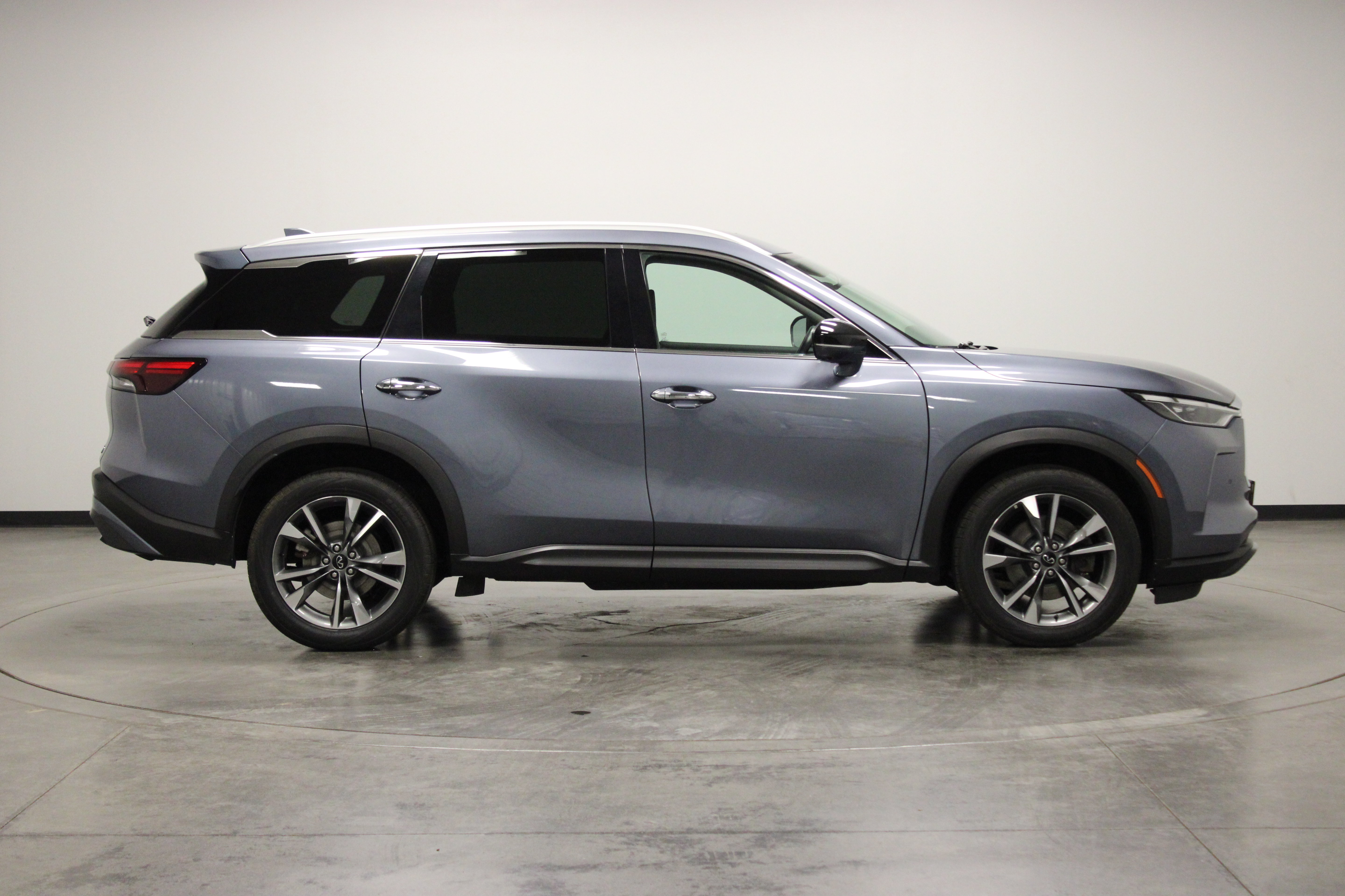Used 2024 INFINITI QX60 Luxe AWD/4WD image 9
