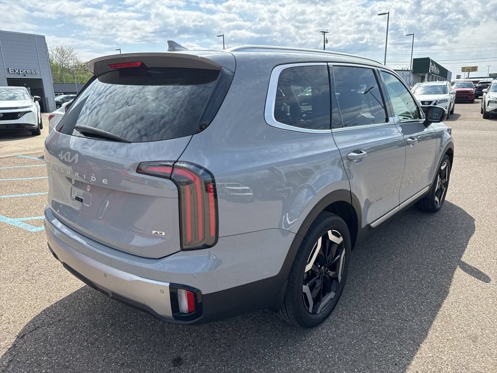Used 2023 Kia Telluride EX X-Line AWD/4WD image 7