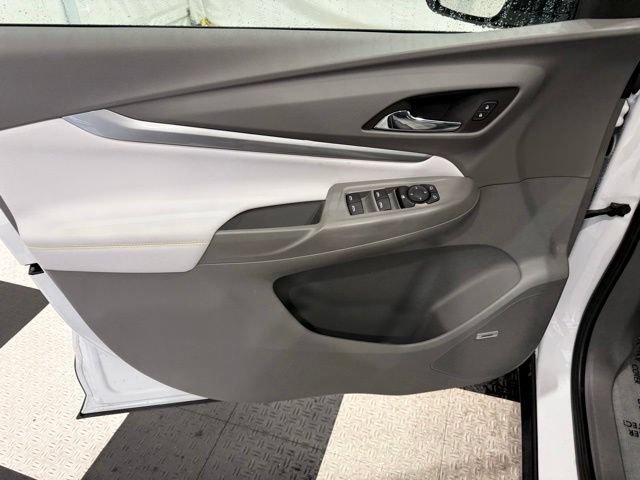Used 2023 Chevrolet Bolt EUV Premier w/ Sun & Sound Package FWD image 13