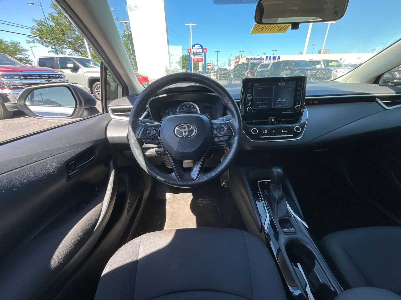 Used 2022 Toyota Corolla LE FWD image 8
