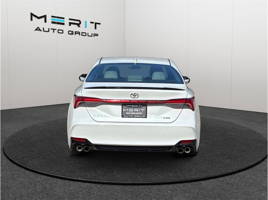 Used 2020 Toyota Avalon XSE FWD image 8