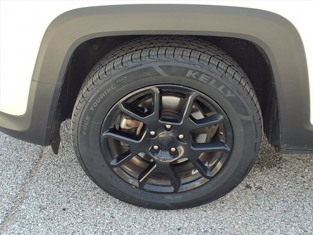 Used 2020 Jeep Renegade Altitude image 30