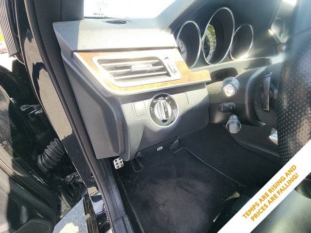 Used 2014 Mercedes-Benz E 350 Sedan image 25