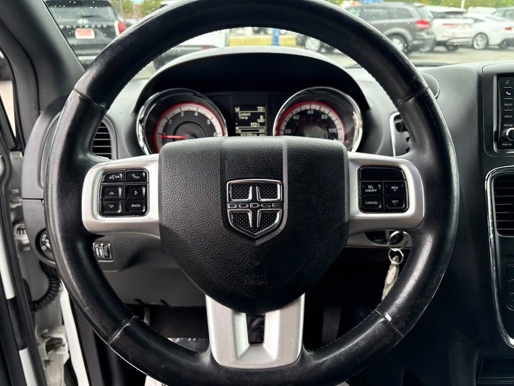 Used 2014 Dodge Grand Caravan R/T w/ Safety Sphere Group FWD image 21