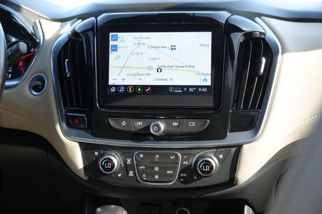 Used 2022 Chevrolet Traverse Premier FWD image 22
