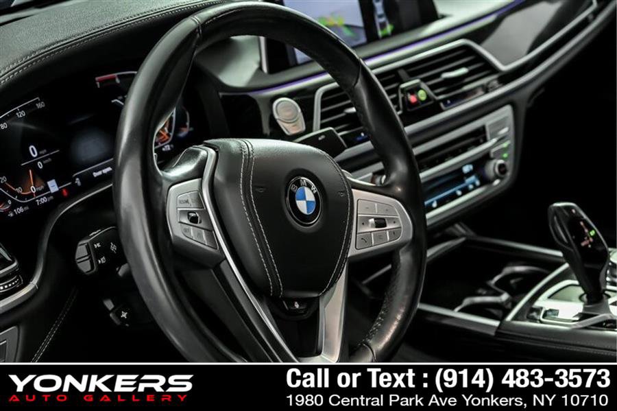 Used 2020 BMW 750i xDrive image 19