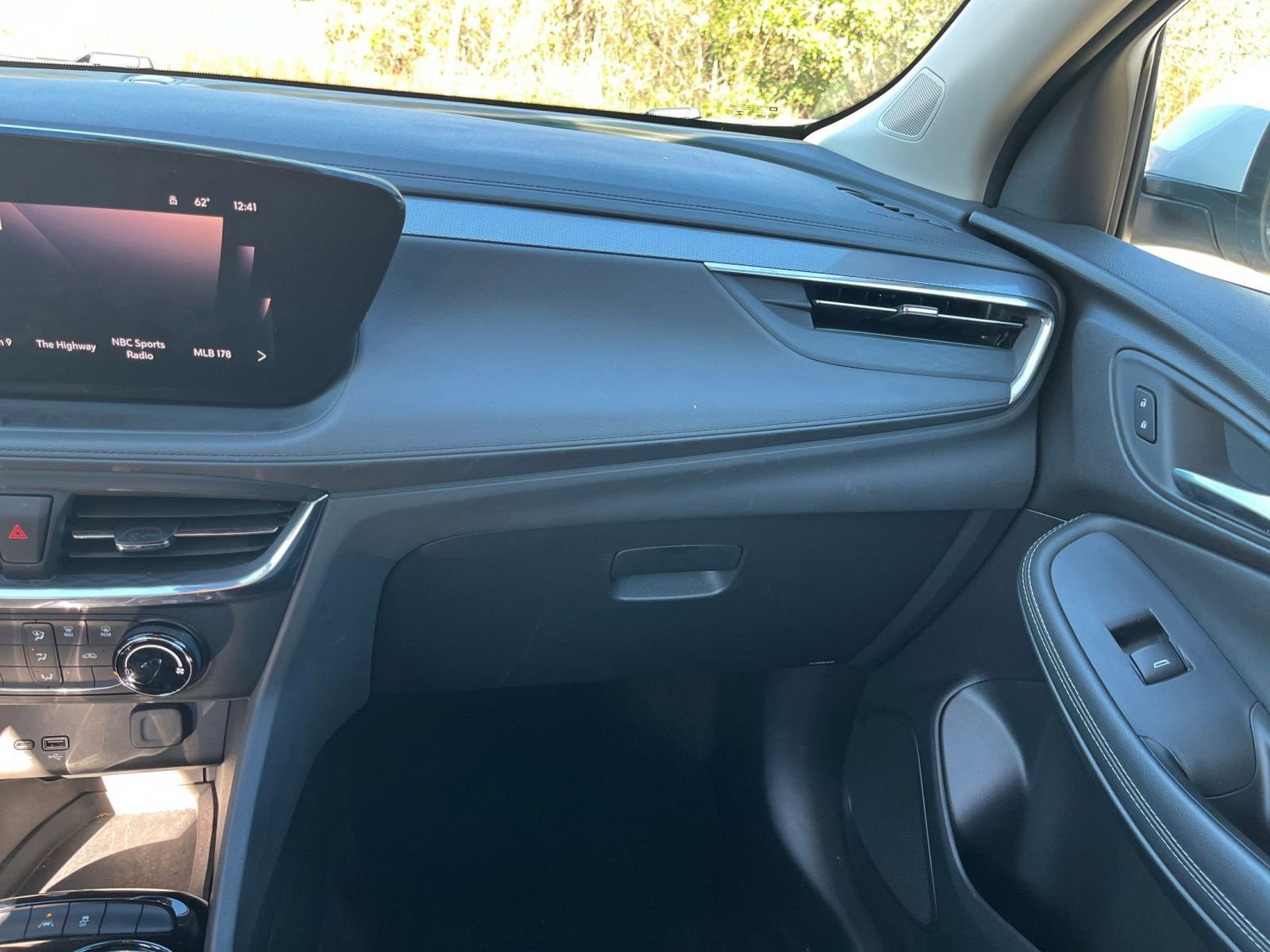 Used 2025 Buick Encore GX Preferred image 30