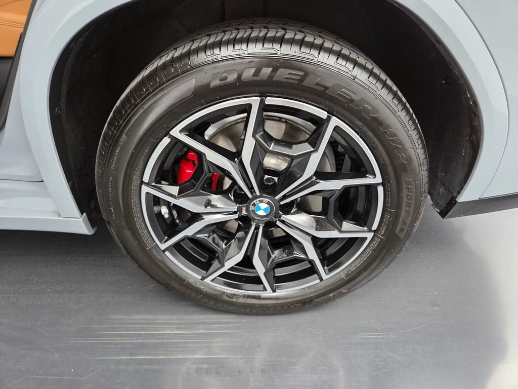 Used 2024 BMW X4 M40i AWD/4WD image 25