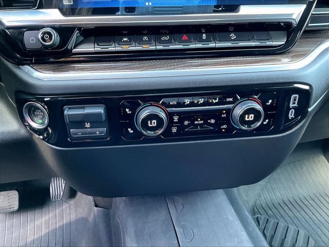 Used 2025 Chevrolet Silverado 1500 LT AWD/4WD image 8