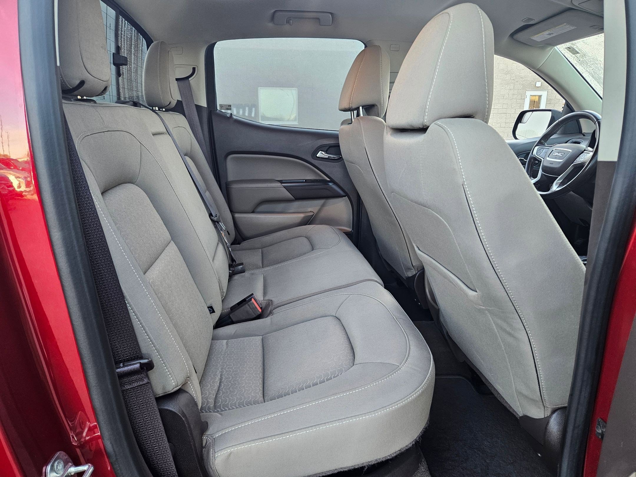 Used 2017 GMC Canyon SLE w/ SLE Convenience Package image 17