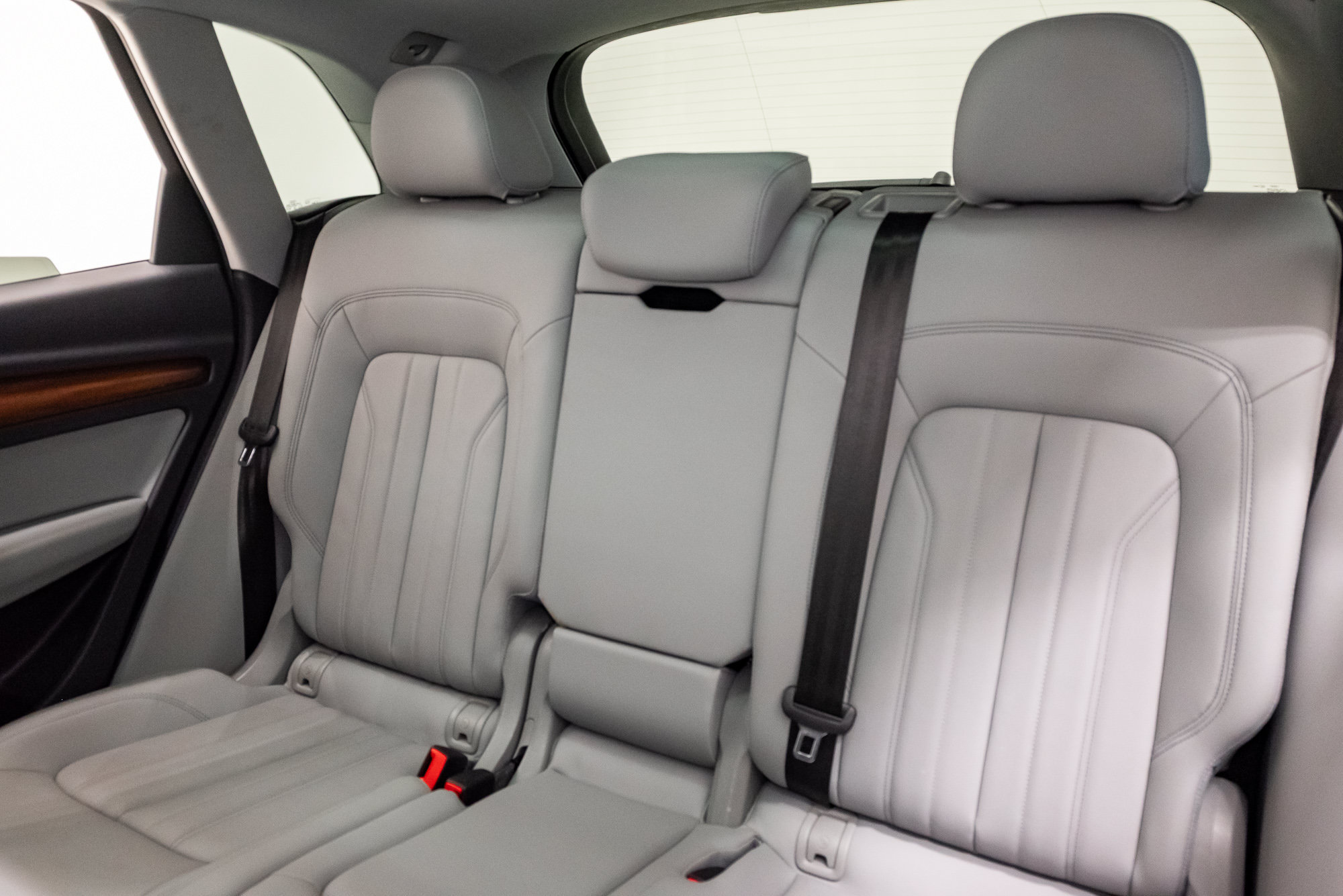Used 2023 Audi Q5 2.0T Premium w/ Convenience Package AWD/4WD image 22