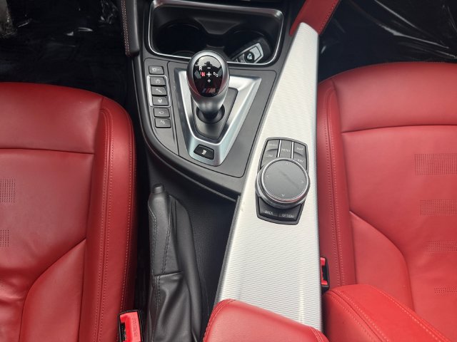 Used 2020 BMW M4 Coupe w/ Competition Package RWD image 11