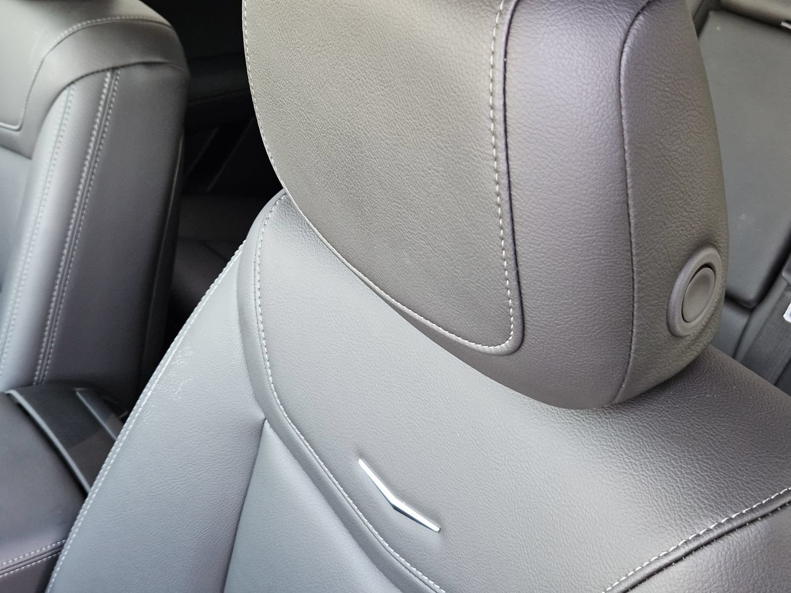 New 2026 Cadillac XT5 Luxury AWD/4WD image 18