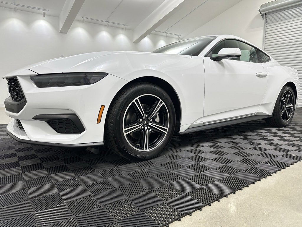 New 2025 Ford Mustang Coupe image 3