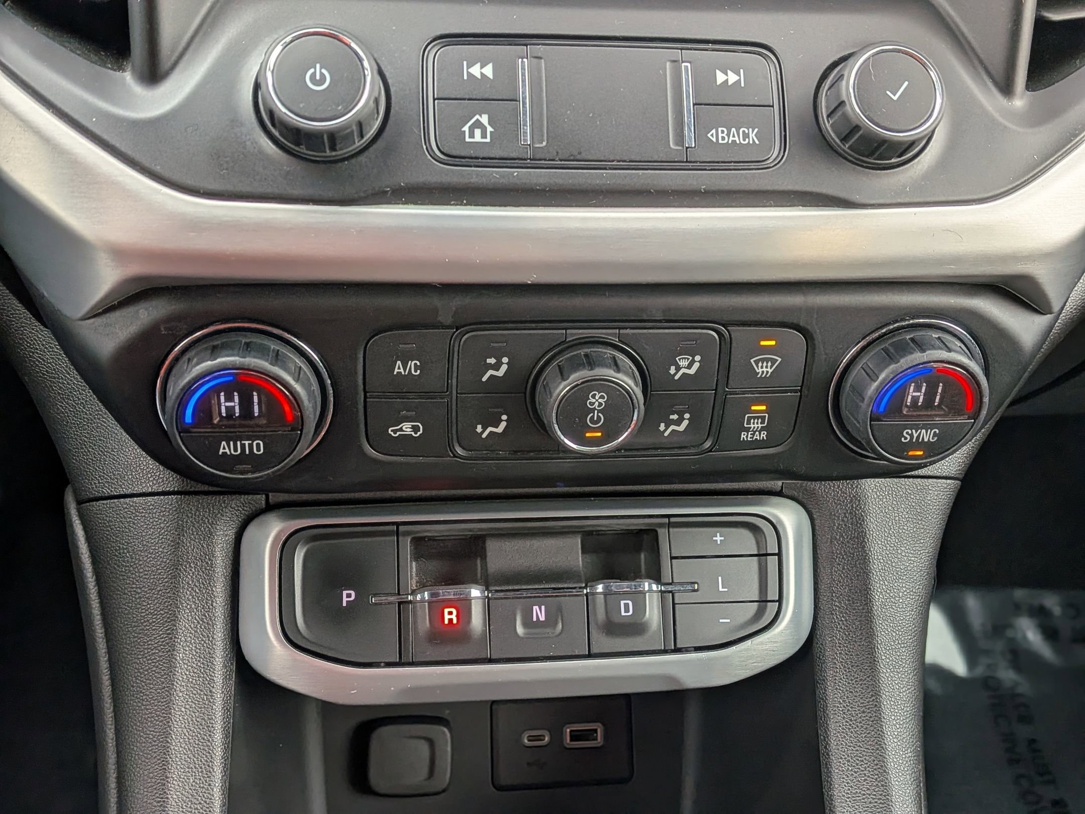 Certified 2021 GMC Acadia SLE w/ Driver Convenience Package image 29