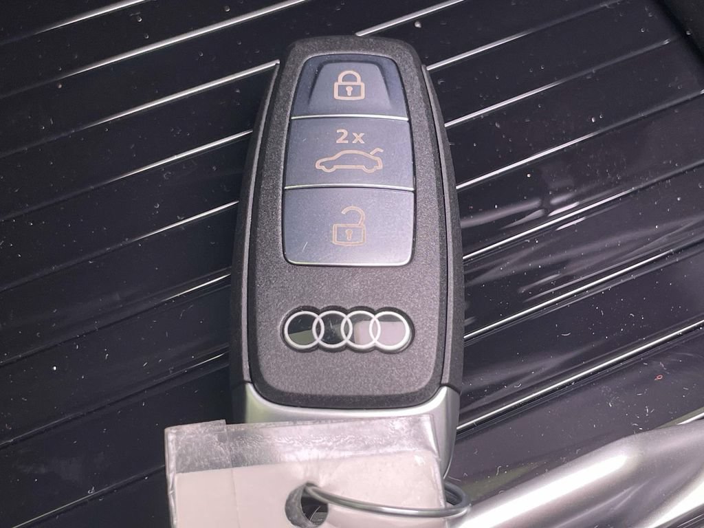 New 2026 Audi Q3 quattro 2.0T AWD/4WD image 43