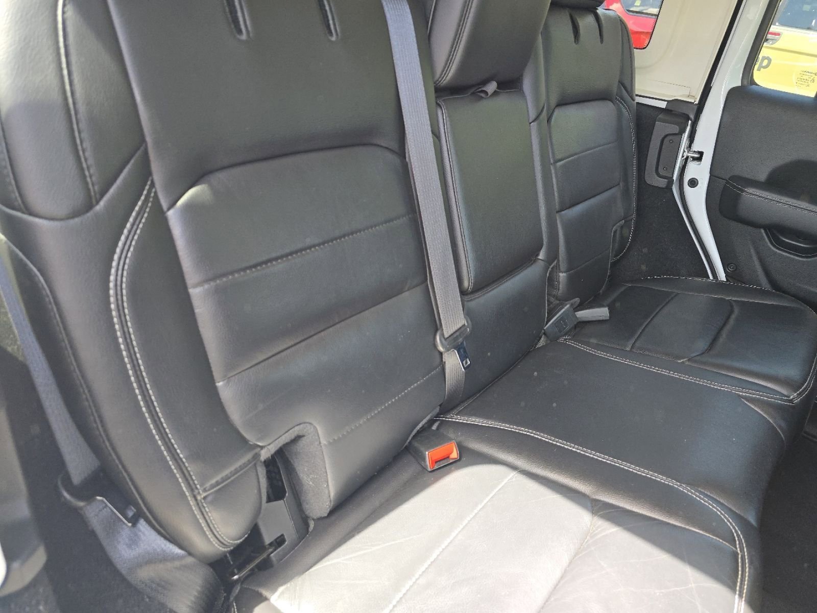 Used 2021 Jeep Wrangler Unlimited Sahara w/ Uconnect 4C Nav & Sound Group AWD/4WD image 14
