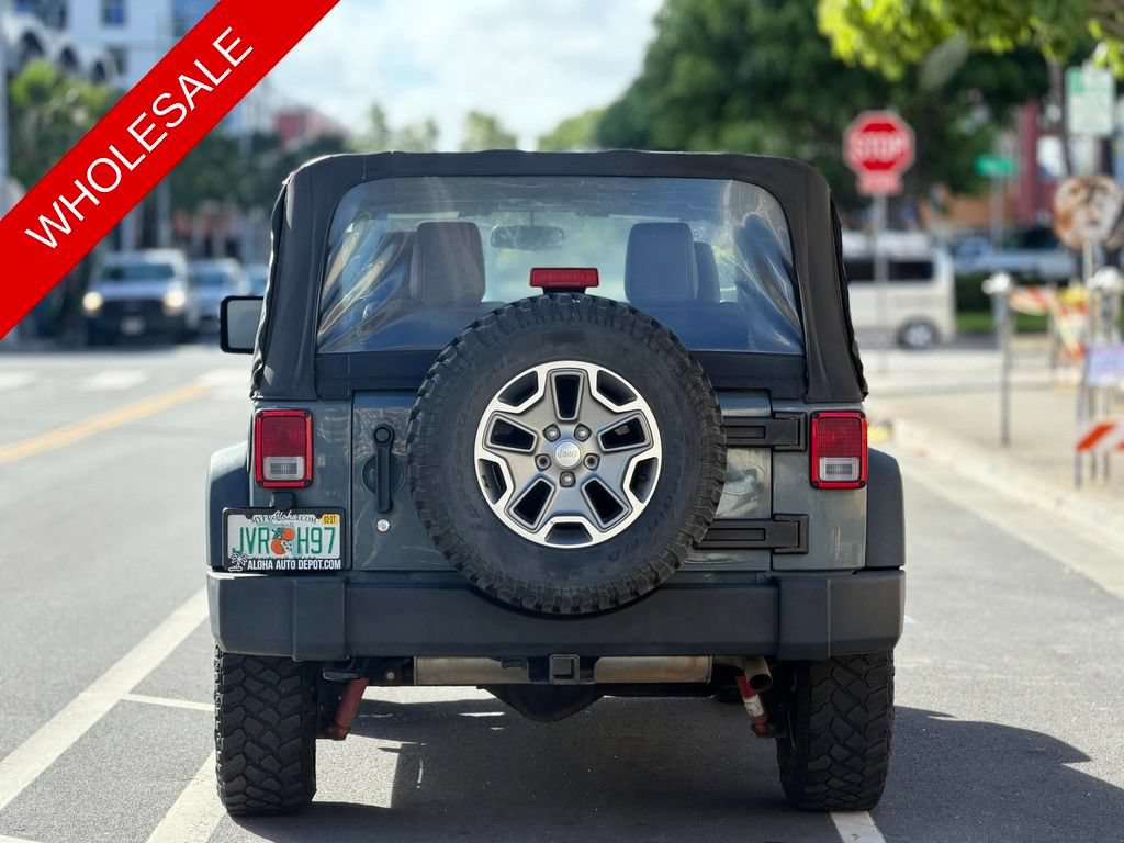 Used 2014 Jeep Wrangler Rubicon w/ Power Convenience Group AWD/4WD image 4
