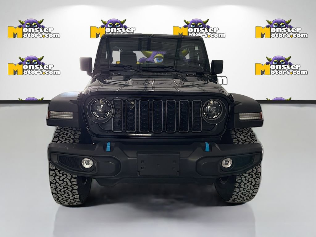 Used 2025 Jeep Wrangler Unlimited Rubicon 4xe w/ Convenience Group AWD/4WD image 2