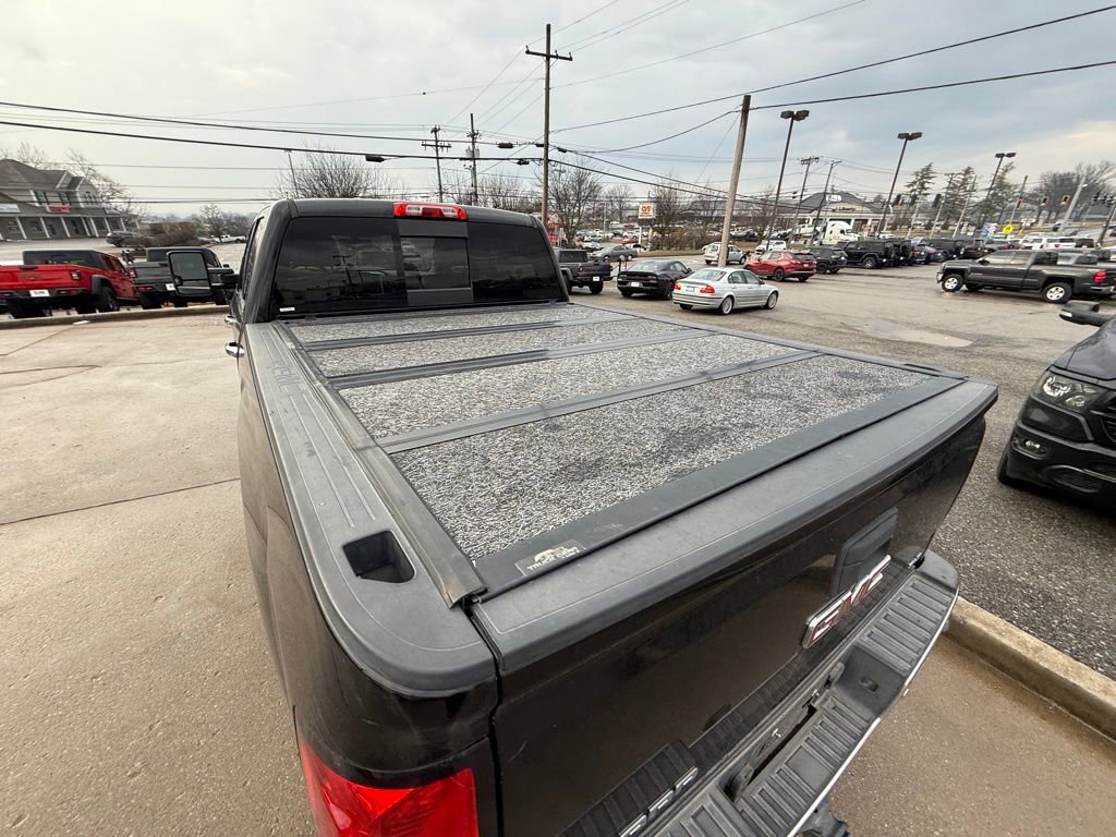 Used 2017 GMC Sierra 2500 SLT w/ Duramax Plus Package image 8