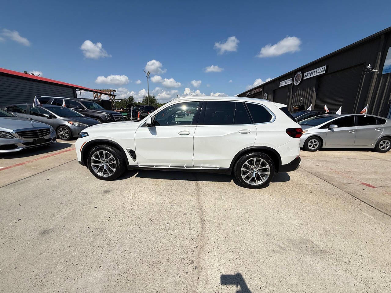 Used 2024 BMW X5 xDrive40i image 2
