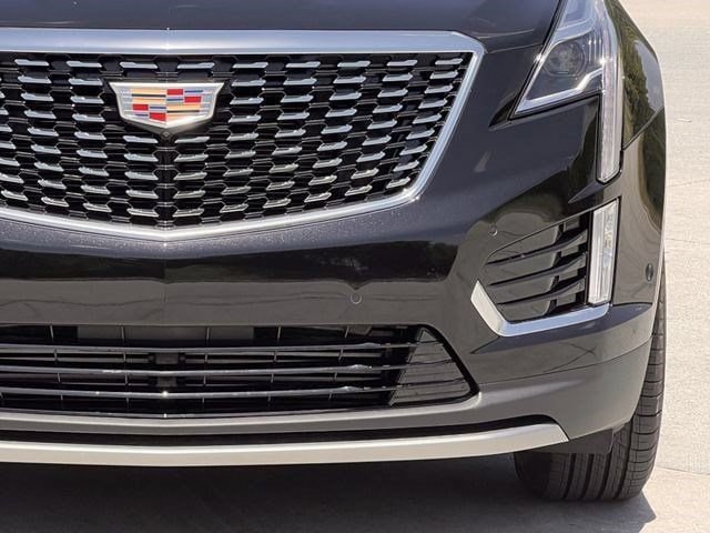 New 2026 Cadillac XT5 Premium Luxury w/ LPO, Floor Liner Package FWD image 8