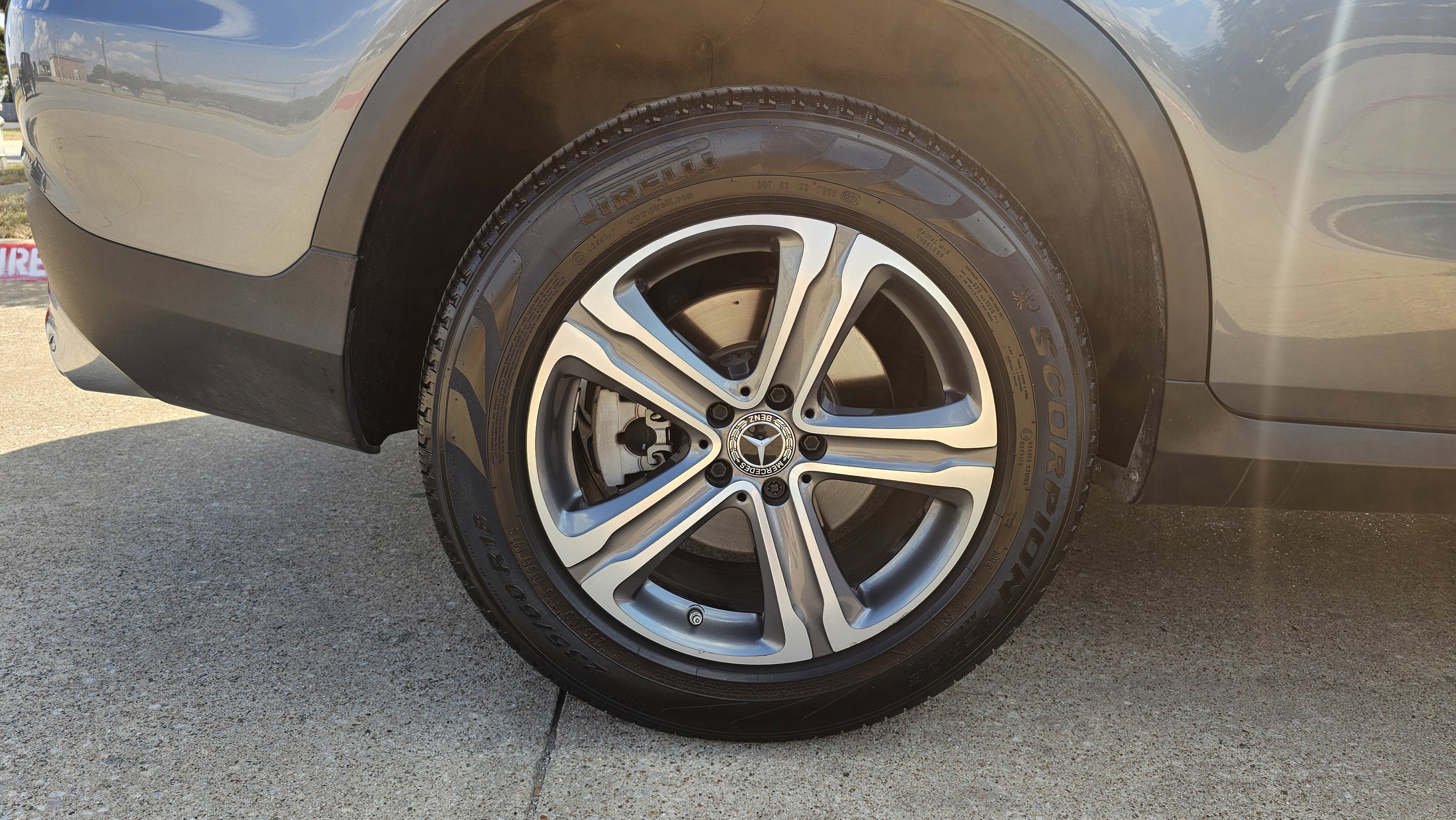 Used 2019 Mercedes-Benz GLC 300 w/ Premium Package image 15