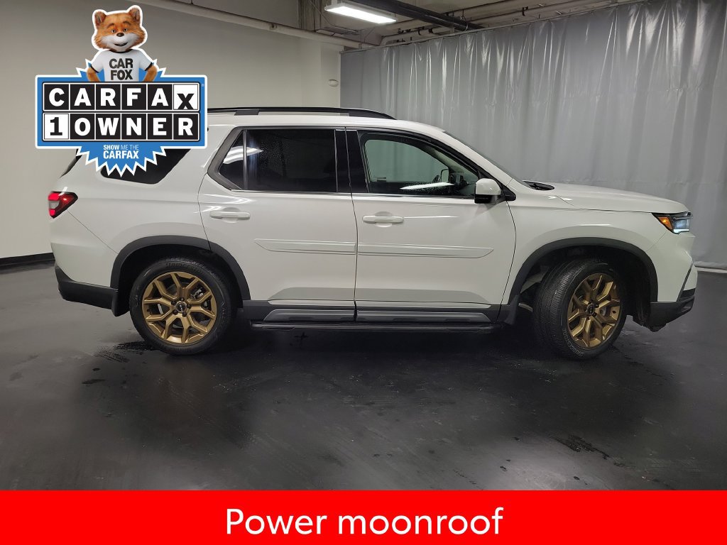 Used 2024 Honda Pilot Elite image 9