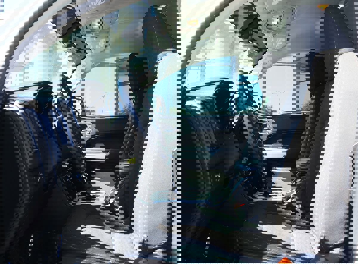 Used 2022 Chevrolet Colorado LT w/ Fleet Safety Package image 31