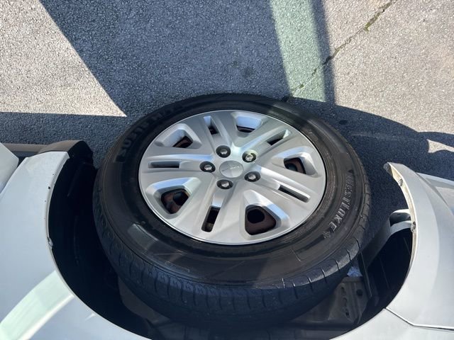 Used 2017 Dodge Journey SE image 16