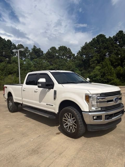 Used 2019 Ford F350 Lariat w/ Lariat Ultimate Package AWD/4WD image 7