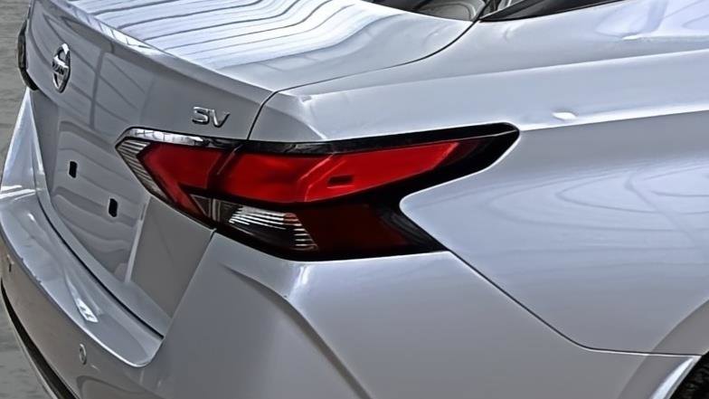 Used 2022 Nissan Versa SV image 13