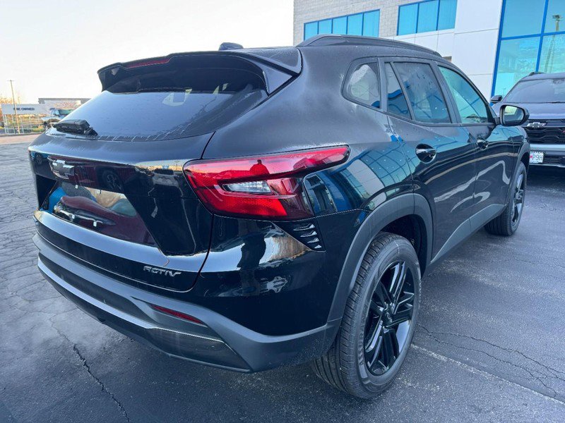 New 2026 Chevrolet Trax ACTIV video 3